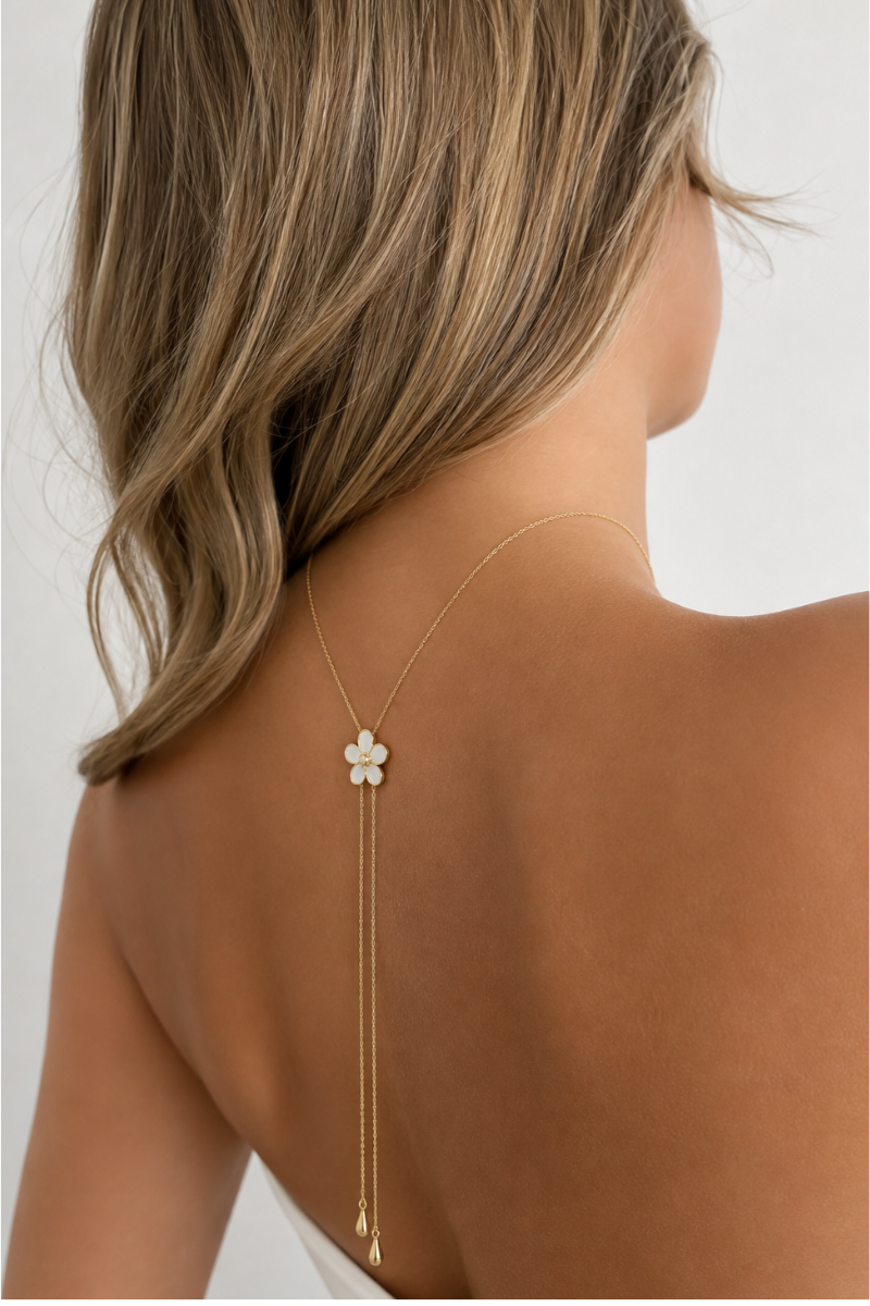 Le collier long - fleur & chaîne serpent